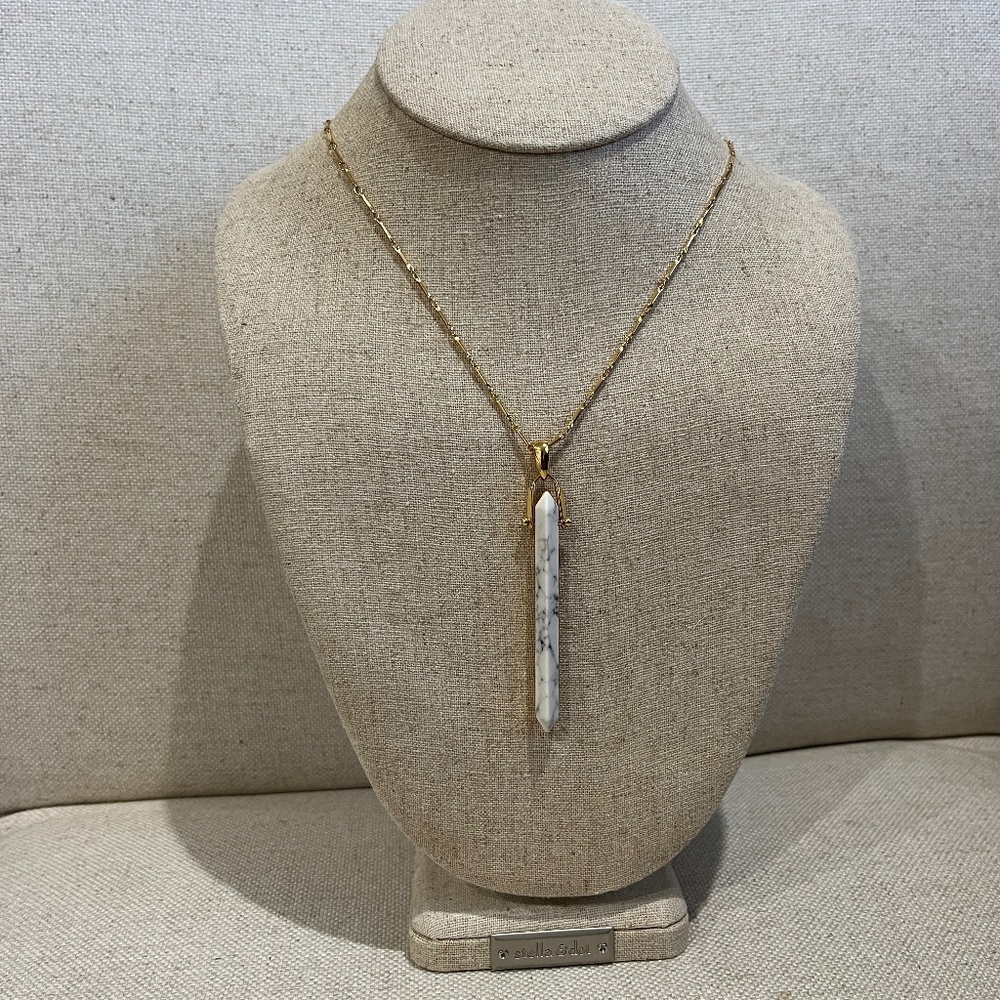 Stella & Dot long pendant necklace (gold/white)